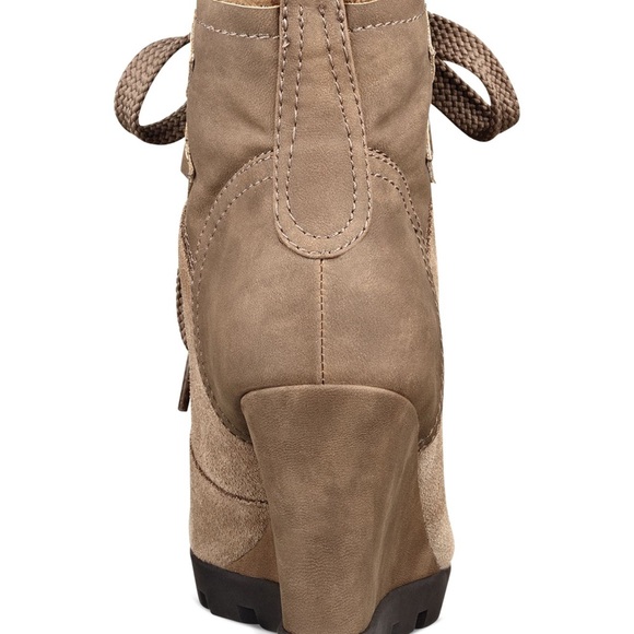 SOLD HOST PICK❣️Guess Camel Suede Wedge Lanni Boots Booties Sz 8.5 - Picture 3 of 11